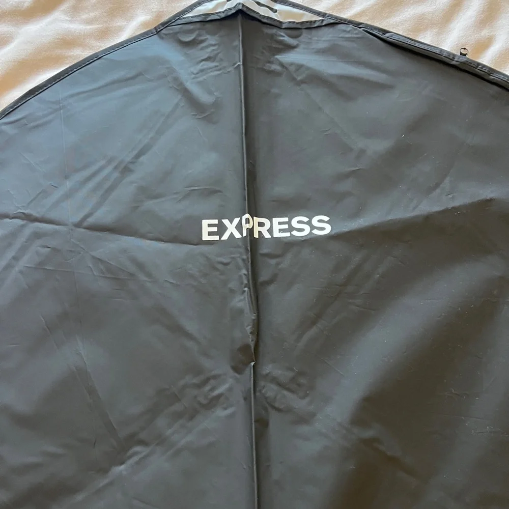 EXPRESS GARMENT CLOTHING SUIT BLACK ZIP UP BAG Brand New HOME CLOSET NEEDS